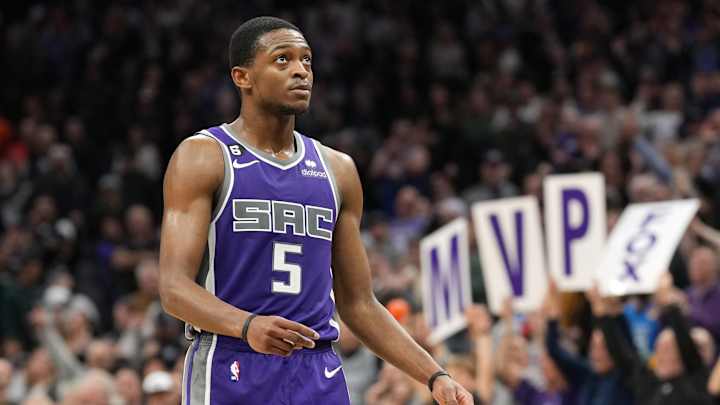 NBA Top Five Performances, Feb. 11: De’Aaron Fox Leads Kings Past Kyrie Irving-Luka Doncic Tandem