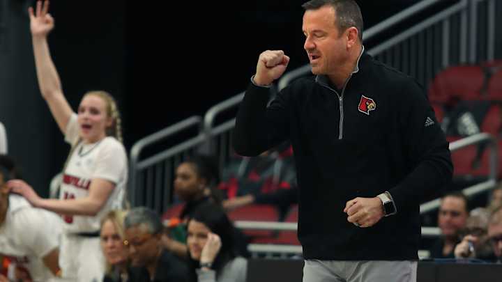 Hot Shooting Powers Louisville Past Clemson