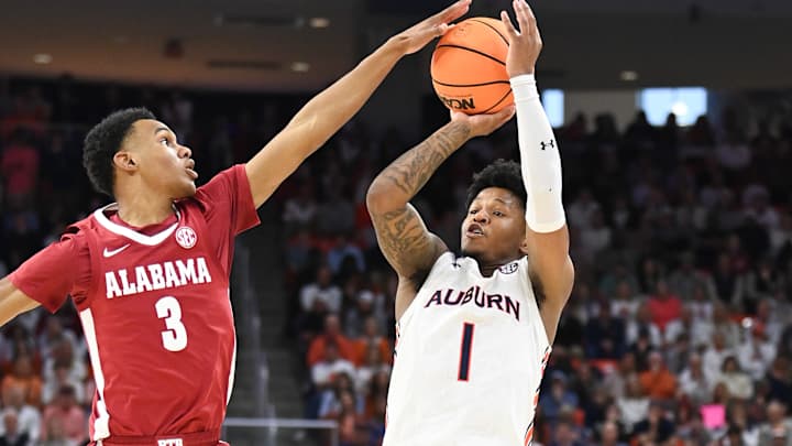 Alabama Basketball Doesn't Have to Look Far For Motivation: All Things CW