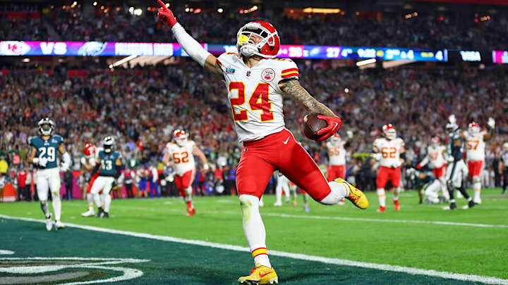 Chiefs Outlast Eagles to Win Super Bowl LVII