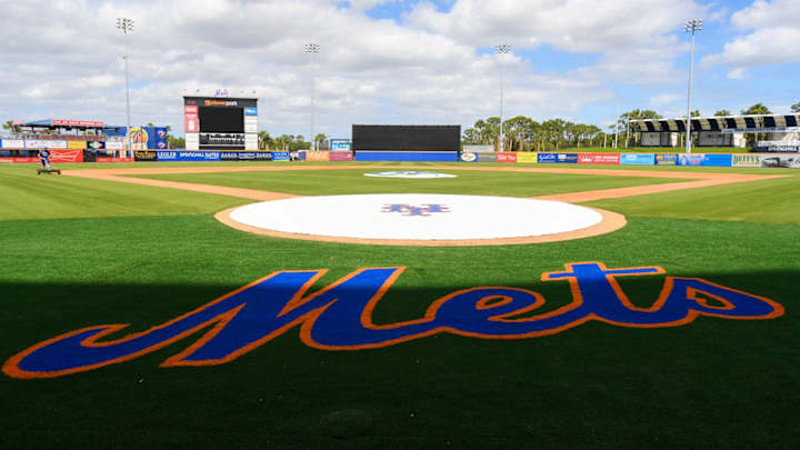 MLB: Pitchers and Catchers Report to Spring Training on Wednesday