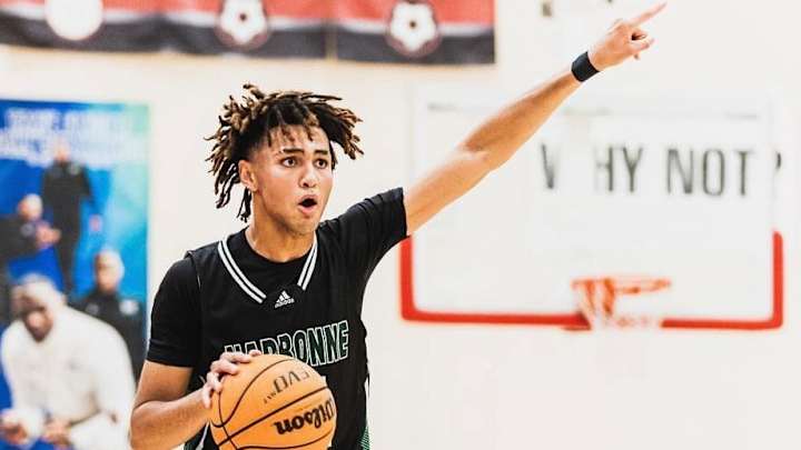 UW Basketball Offers Touted SoCal Wing UW Basketball Offers Touted SoCal Wing