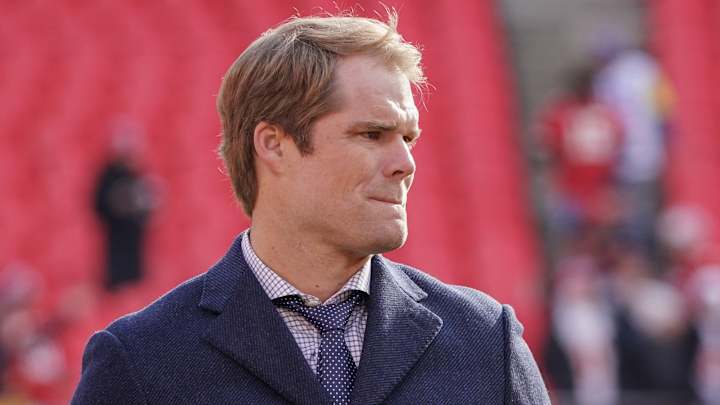 Greg Olsen’s Salary Will Take a Major Hit When Tom Brady Joins Fox, per Report