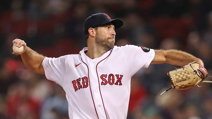 San Diego Padres Sign All-Star Free Agent Pitcher San Diego Padres Sign All-Star Free Agent Pitcher