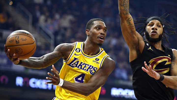 Lakers: Lonnie Walker’s 2 Very Different Experiences Meeting Teammates Tim Duncan And LeBron James