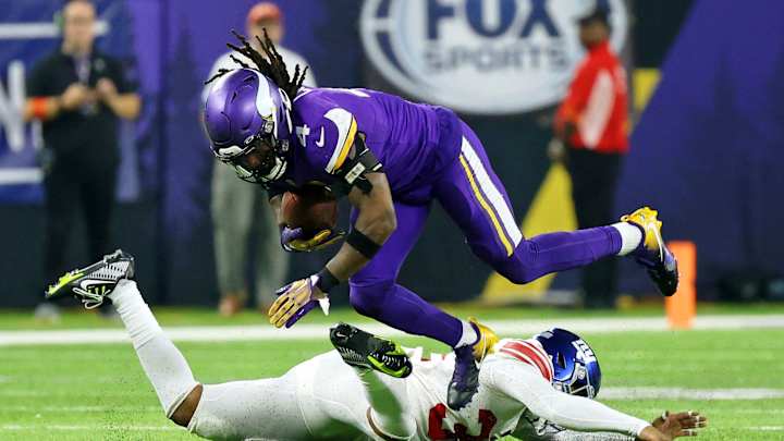 Vikings RB Dalvin Cook Undergoes Surgery on Bothersome Shoulder