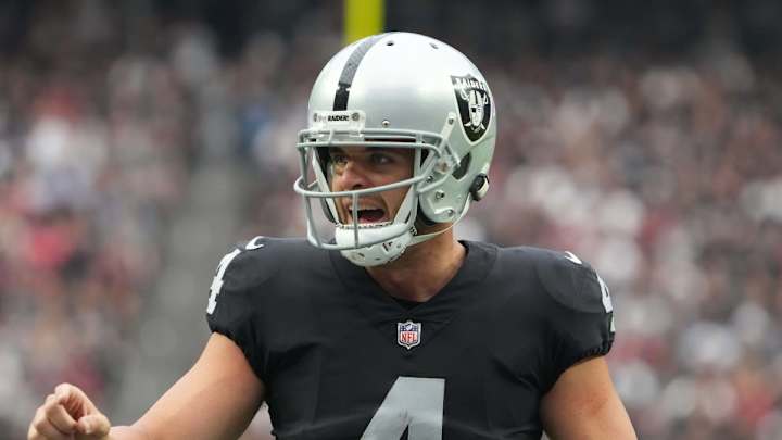 Why Derek Carr's Best Landing Spot is With the Buccaneers