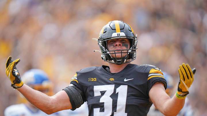 New York Giants Draft Prospect: LB Jack Campbell, Iowa New York Giants Draft Prospect: LB Jack Campbell, Iowa