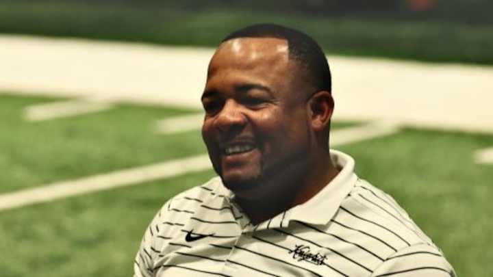RB Coach Tim Harris, Jr: Important Hire for Miami
