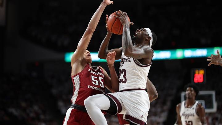 Aggies Men's Hoops Down Arkansas 62-56: Live Game Log