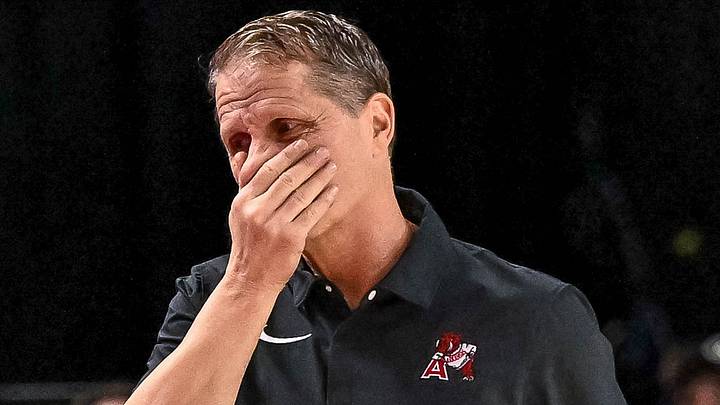 Considering Poor Shooting in Second Half, Hogs' Loss Simple
