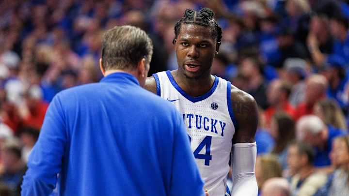 Chris Livingston's 'All-Star' Second Half Keeps Kentucky Afloat in Road Win at Mississippi State Chris Livingston's 'All-Star' Second Half Keeps Kentucky Afloat in Road Win at Mississippi State