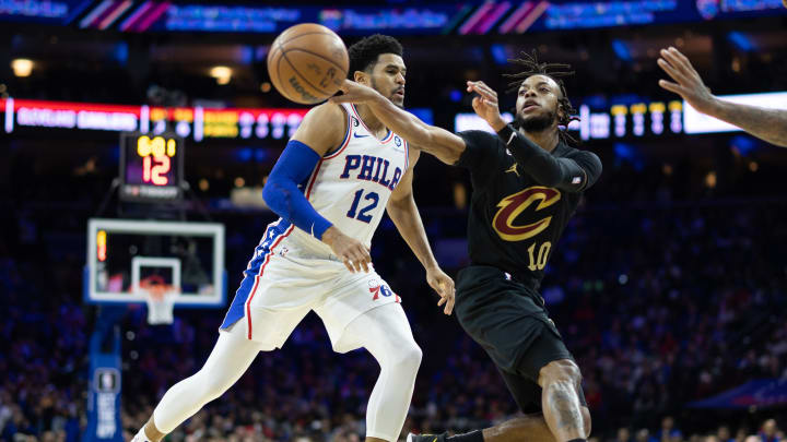 Streak Snapped, Cavaliers' Furious Rally Falls Short