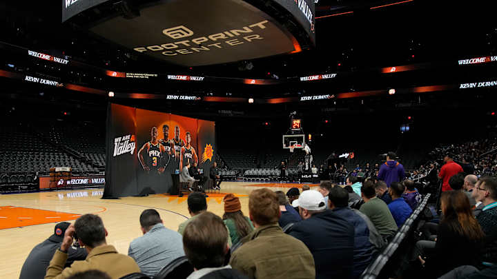 Watch: Kevin Durant Introduced to Phoenix Suns Fans