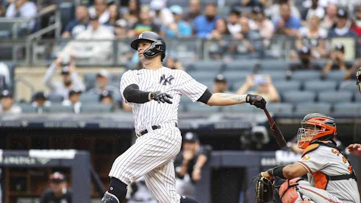 Two-Time All-Star, Former Yankees Catcher Remains Unsigned Free Agent