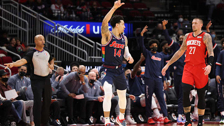 Danny Green Explains Buyout Decision From Rockets: 'Houston Took An Interest' Danny Green Explains Buyout Decision From Rockets: 'Houston Took An Interest'