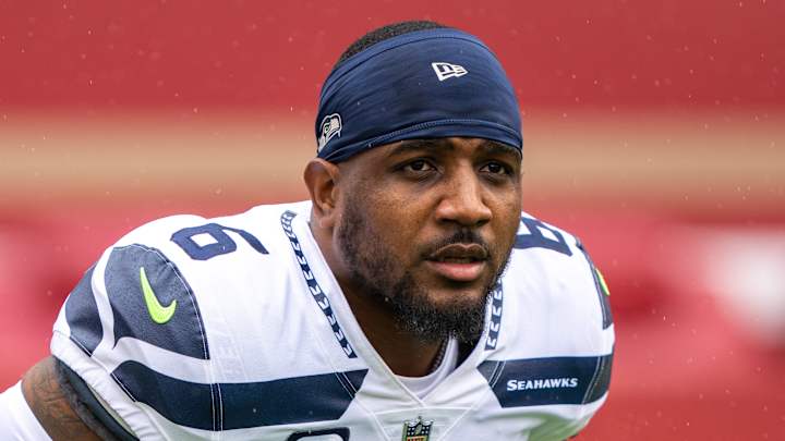 Quandre Diggs Among 4 Seahawks to Lock Up Salary Guarantees For 2023