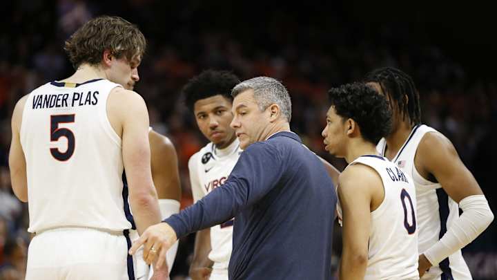 Virginia Survives Another Close Call in 57-55 Win Over Notre Dame Virginia Survives Another Close Call in 57-55 Win Over Notre Dame