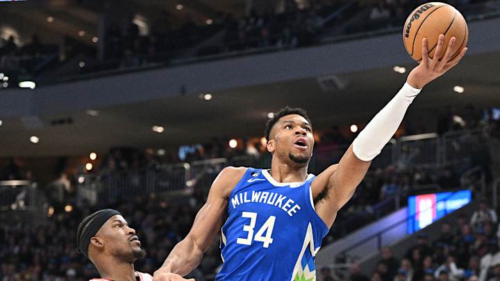 Giannis Antetokounmpo Puts NBA on Notice With Fiery 1-on-1 Take