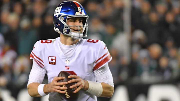 Giants QB Daniel Jones Seeks New Agent Ahead of Contract Talks