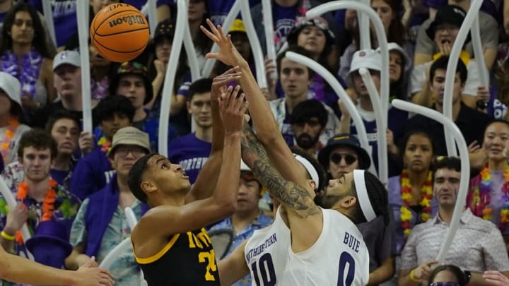 Big Ten Roundup (Feb. 19): Northwestern Continues Winning Ways, Shuts Down Iowa