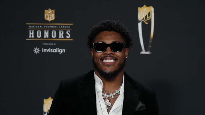 PFF Recognizes Key Stat From Josh Jacobs' 2022 Campaign PFF Recognizes Key Stat From Josh Jacobs' 2022 Campaign