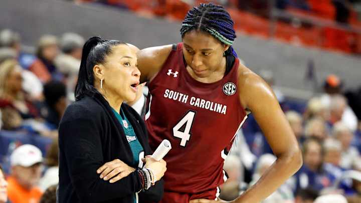 Dawn Staley Thinks Aliyah Boston Should Enter WNBA Draft