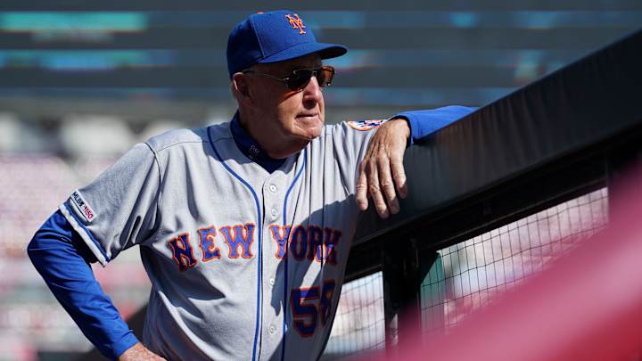Ex-New York Mets Pitching Coach Suing Team for age Discrimination