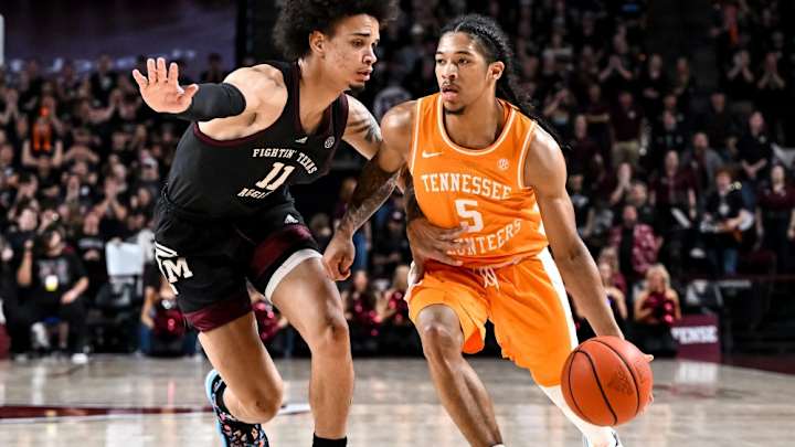 No. 25 Texas A&M Holds On 68-63 Against No. 11 Tennessee for 6th Straight Conference Win
