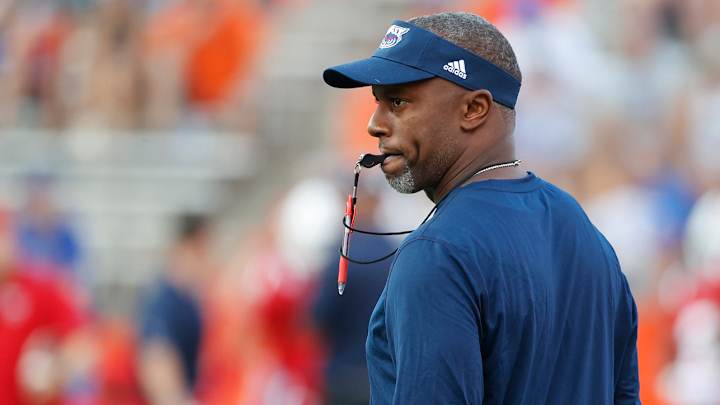 Ravens Adding Willie Taggart to Staff As Running Backs Coach, per Report