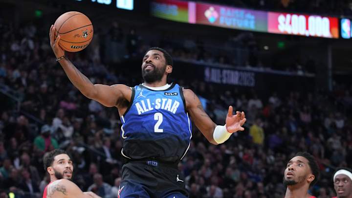 Kyrie Irving Has Confidence-Building Presence For Mavs: 'It's Electric'