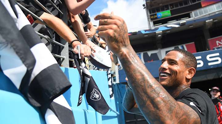 Raiders TE Darren Waller Releases Rap Album, ‘Walking Miracle’