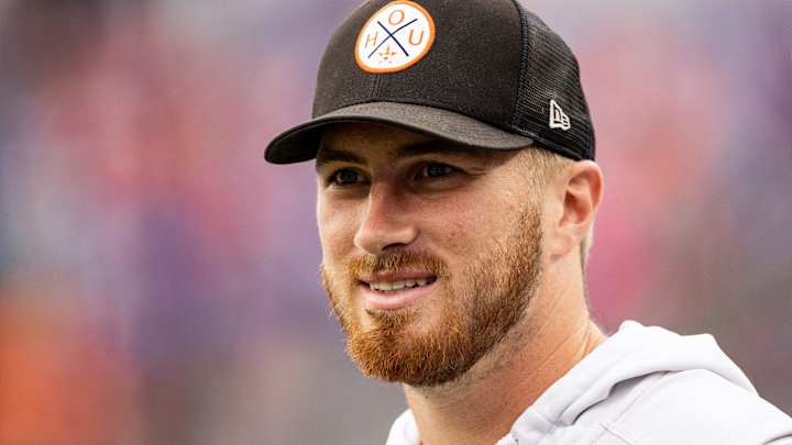 Buccaneers OC Dave Canales Looking for QB Kyle Trask to 'Point Guard' His Offense Buccaneers OC Dave Canales Looking for QB Kyle Trask to 'Point Guard' His Offense