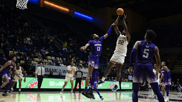 Cal Loses to Washington, Sets School Record for Defeats
