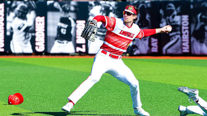 Late Inning Bowling Green Surge Hands Louisville First Loss of Season Late Inning Bowling Green Surge Hands Louisville First Loss of Season