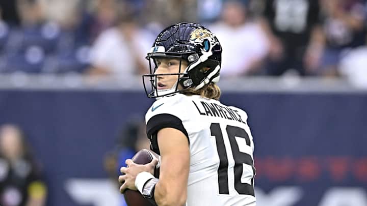 PFF Ranks Jaguars’ Trevor Lawrence As the No. 8 QB of 2022 PFF Ranks Jaguars’ Trevor Lawrence As the No. 8 QB of 2022