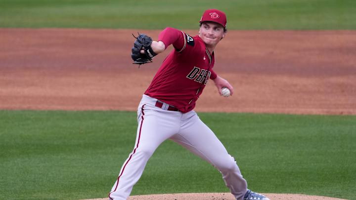 Padres Trounce Diamondbacks 18-6 in Ugly Spring Contest