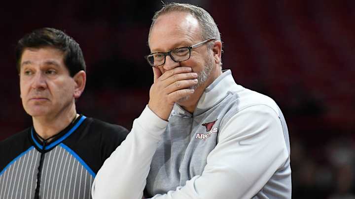 Razorbacks Push Past Texas A&M in Last Regular-Season Game