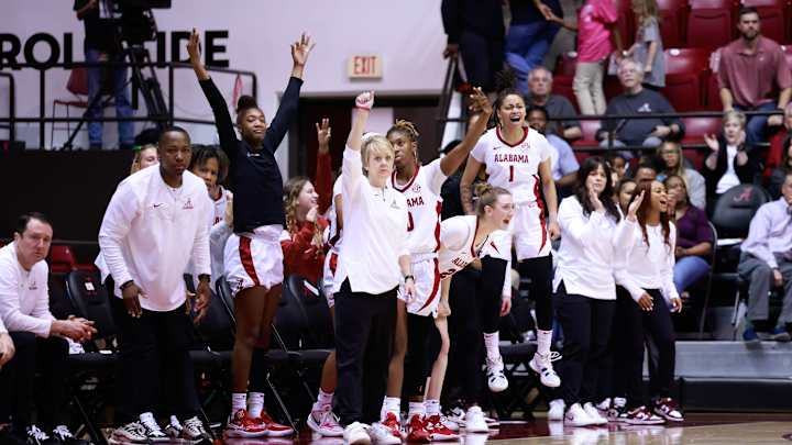 Alabama Women's Basketball Loses to Ole Miss, 57-55