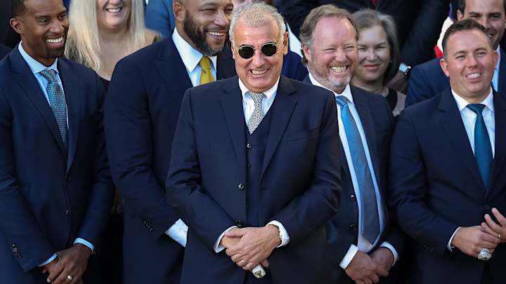 Bucks’ Mark Lasry to Sell Ownership Stake to Browns’ Jimmy Haslam, per Reports