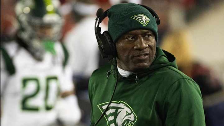 Patriots' Playoff Hero Terrell Buckley Blasts XFL Team: 'Look at the Scoreboard!' Patriots' Playoff Hero Terrell Buckley Blasts XFL Team: 'Look at the Scoreboard!'