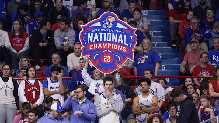 Despite two important wins, Jayhawks stuck at #3 the Top 25 Polls