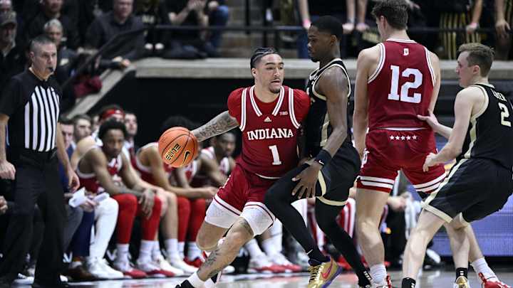 Jalen Hood-Schifino Earns Big Ten Weekly Honors After Game Against Purdue Jalen Hood-Schifino Earns Big Ten Weekly Honors After Game Against Purdue