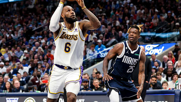 Lakers News: LeBron James Expected To Miss Multiple Weeks With Injury