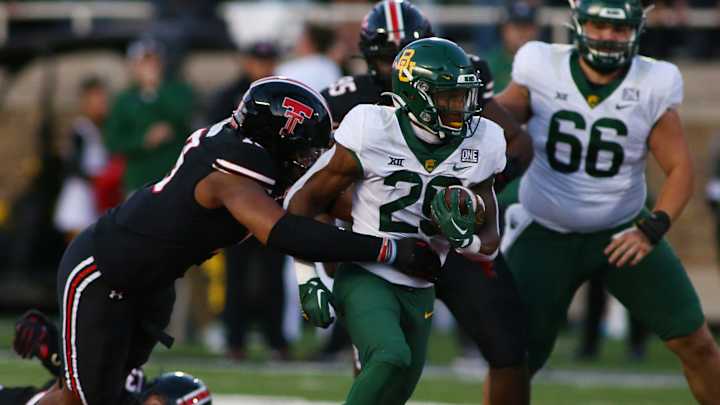 NFL Mock Draft: Falcons Fill 'Huge Hole' With No. 8 Pick