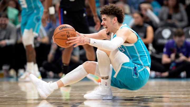 LaMelo Ball Out for Season With Fractured Ankle, per Report