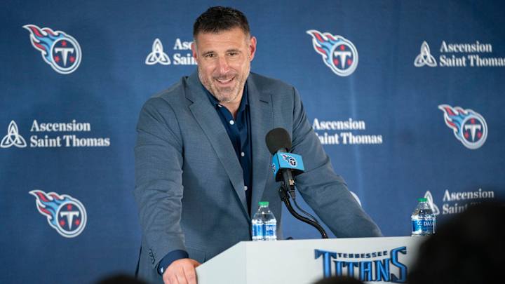 Vrabel “Open to Adding Great Players” at Quarterback and Elsewhere