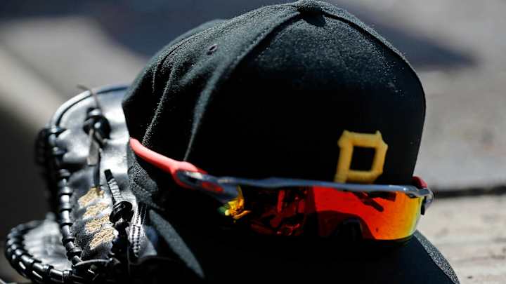 Orioles, Pirates Play Extra Half-Inning Without Umpires (Video) Orioles, Pirates Play Extra Half-Inning Without Umpires (Video)