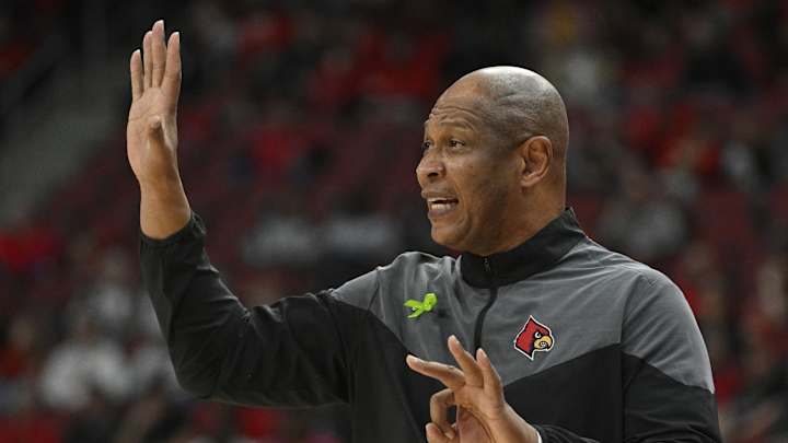 Watch: Kenny Payne, Louisville Players Talk Start of Exhibition Play
