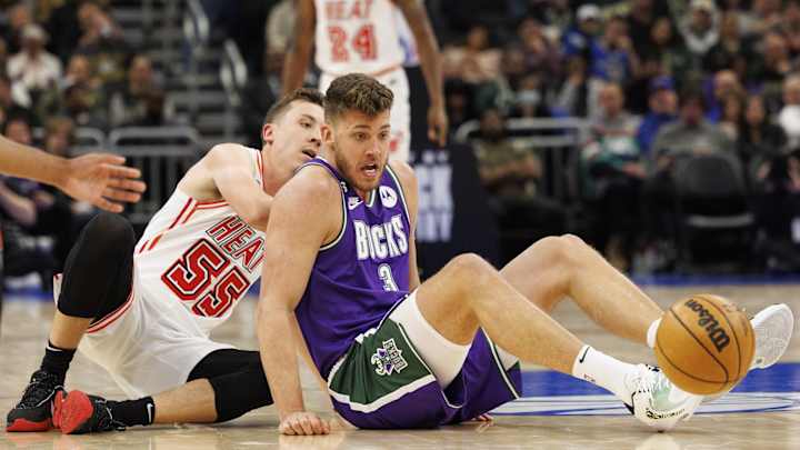 Former Miami Heat Center Meyers Leonard Signs Second 10-Day Contract With Milwaukee Bucks